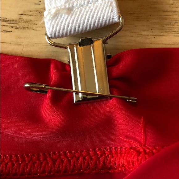 Theatricals for every stage sorts with suspenders - Picture 8 of 8